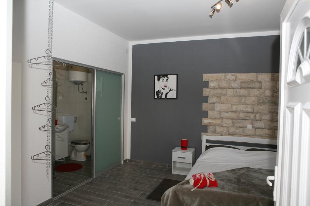 Apartments & Room Dijana Трогир Номер фото