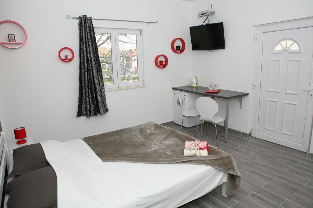 Apartments & Room Dijana Трогир Номер фото